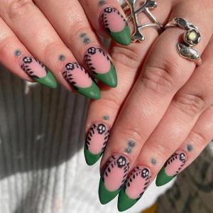 imageBABALAL Blue Press on Nails Medium Almond Fake Nails Sliver Chrome Bow Glue on Nails 3d Heart Charm Acrylic Nails Y2k Rhinestone Glitter Stick on False Nails 24Pcs Stiletto Nails Press onFNW20