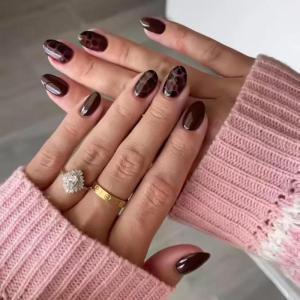 imageBABALAL Press on Nails Short Square Fake Nails Brown Emerald Green Glue ons Tortoise Design Glossy Full Cover False Nails 24Pcsbnw121